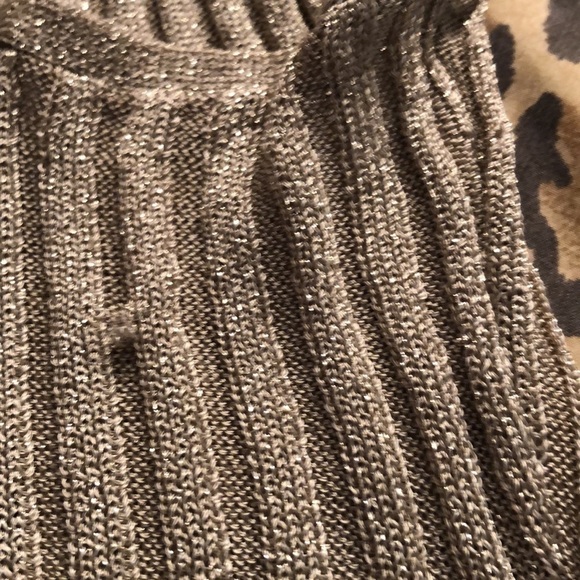 Micheal Kors size large gold v- neck camisole lightweight knit ribbed NWT - Picture 9 of 14